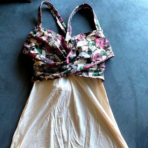 Women’s workout tank top